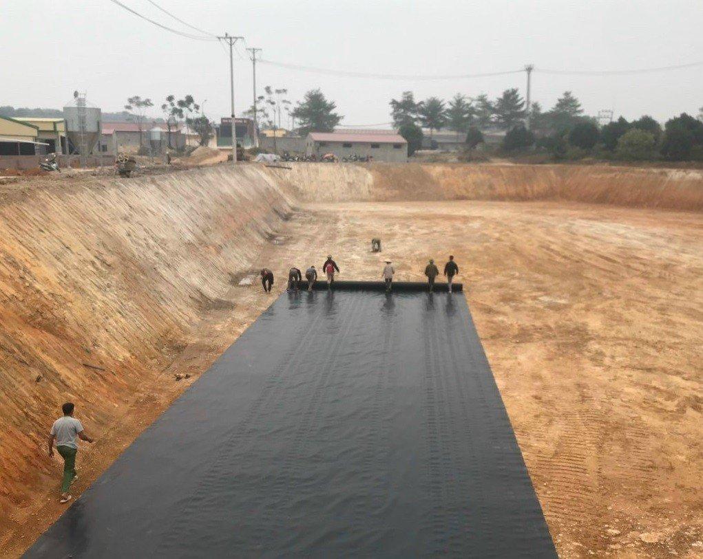 Cấu tạo hệ thống lót bãi chôn lấp giúp ngăn chặn ô nhiễm nước ngầm